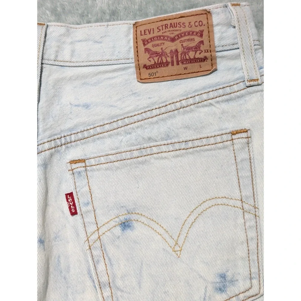 Levis 501 Original Button fly High Rise Cutoff Denim Jorts Acid Wash Blue 28
